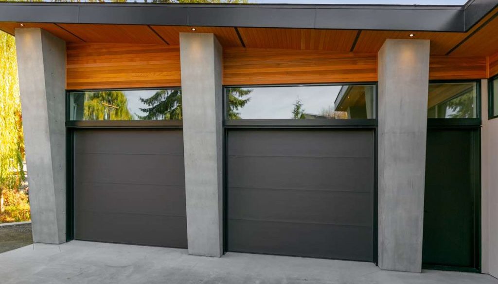 Kelowna Garage Exterior