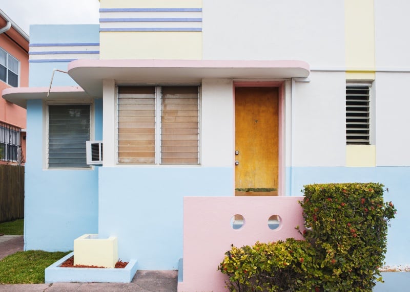 Art deco style rancher home.